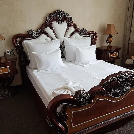 Elit Palace And