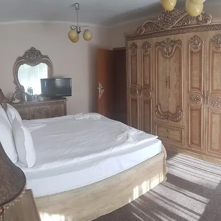 Elit Palace And Hotel Baltsjik