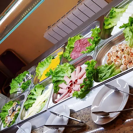 酒店 Elit Palace And 4*