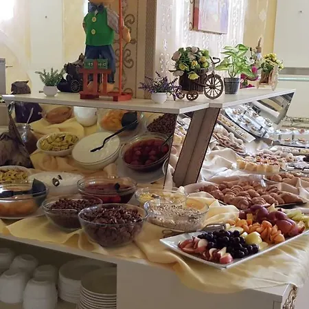 Elit Palace And Hotel 4*